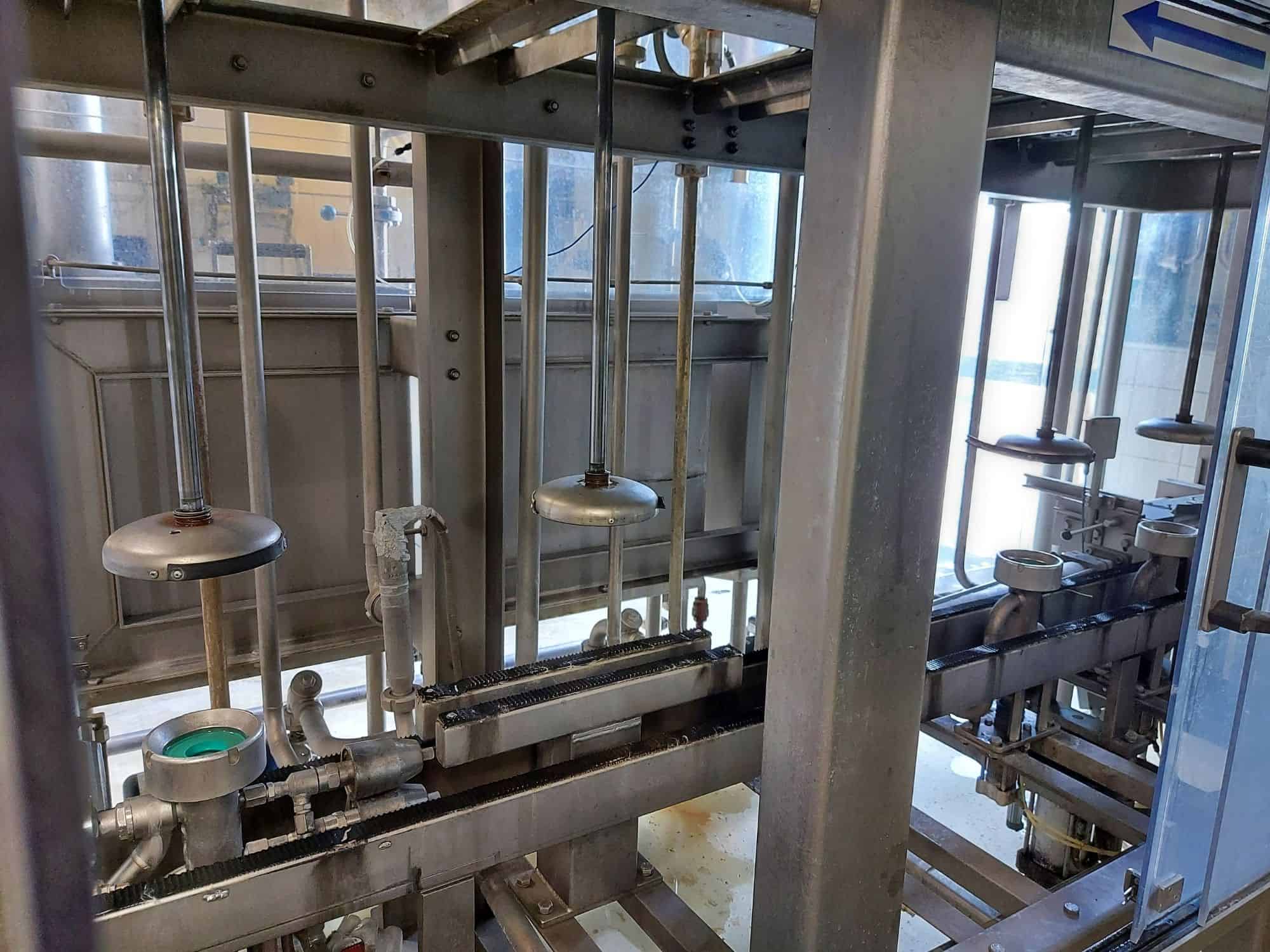 Pohled vlevo na M+F KEG-Technik Minomat A 5/4