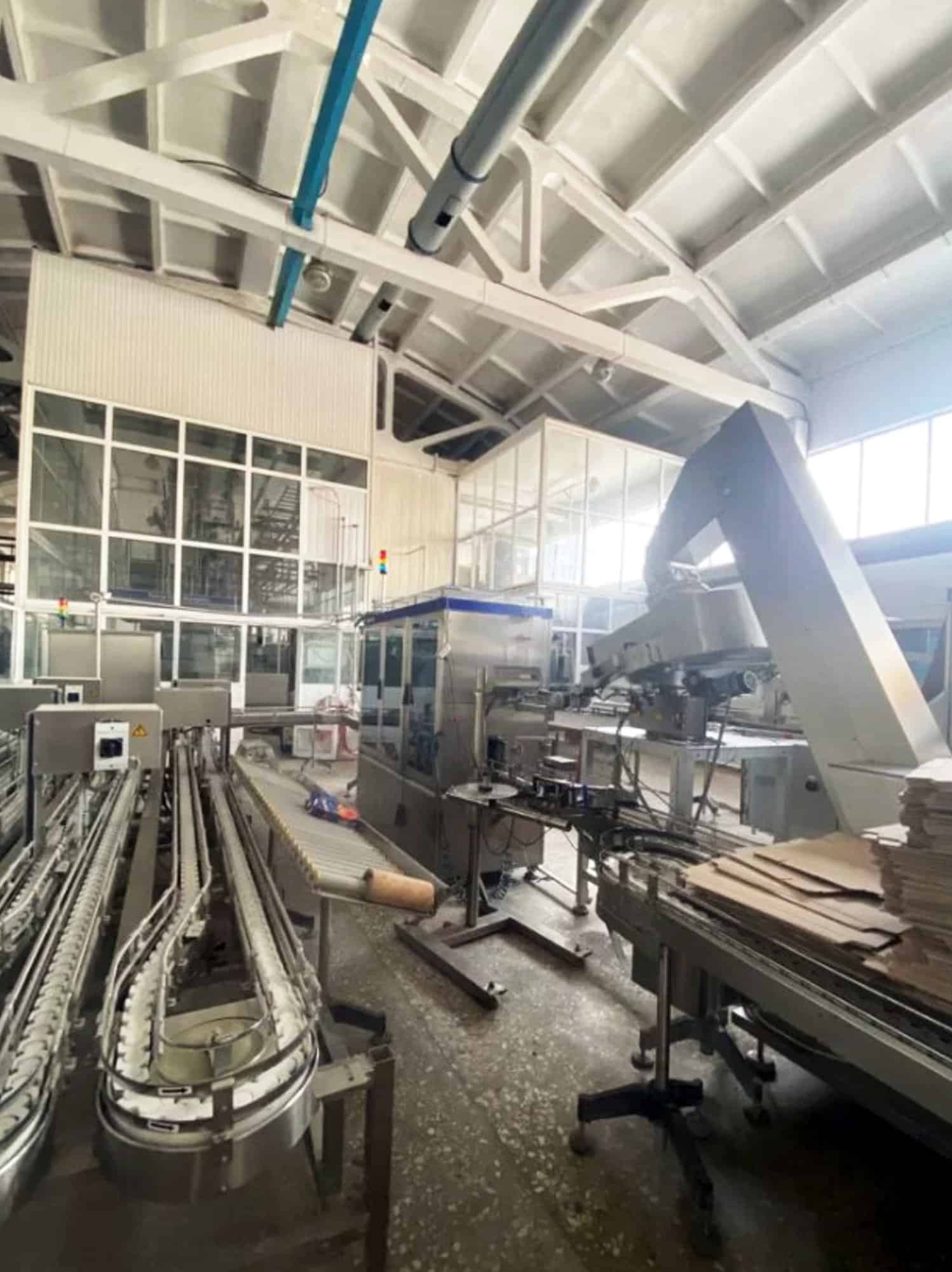 Boční pohled na Tetra Pak TBA 8-1000 SQ