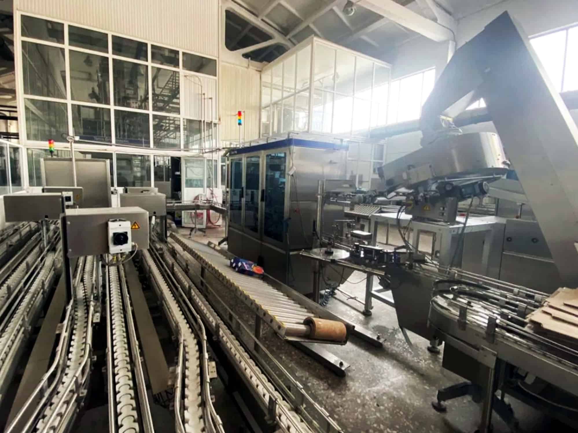 Boční pohled na Tetra Pak TBA 8-1000 SQ