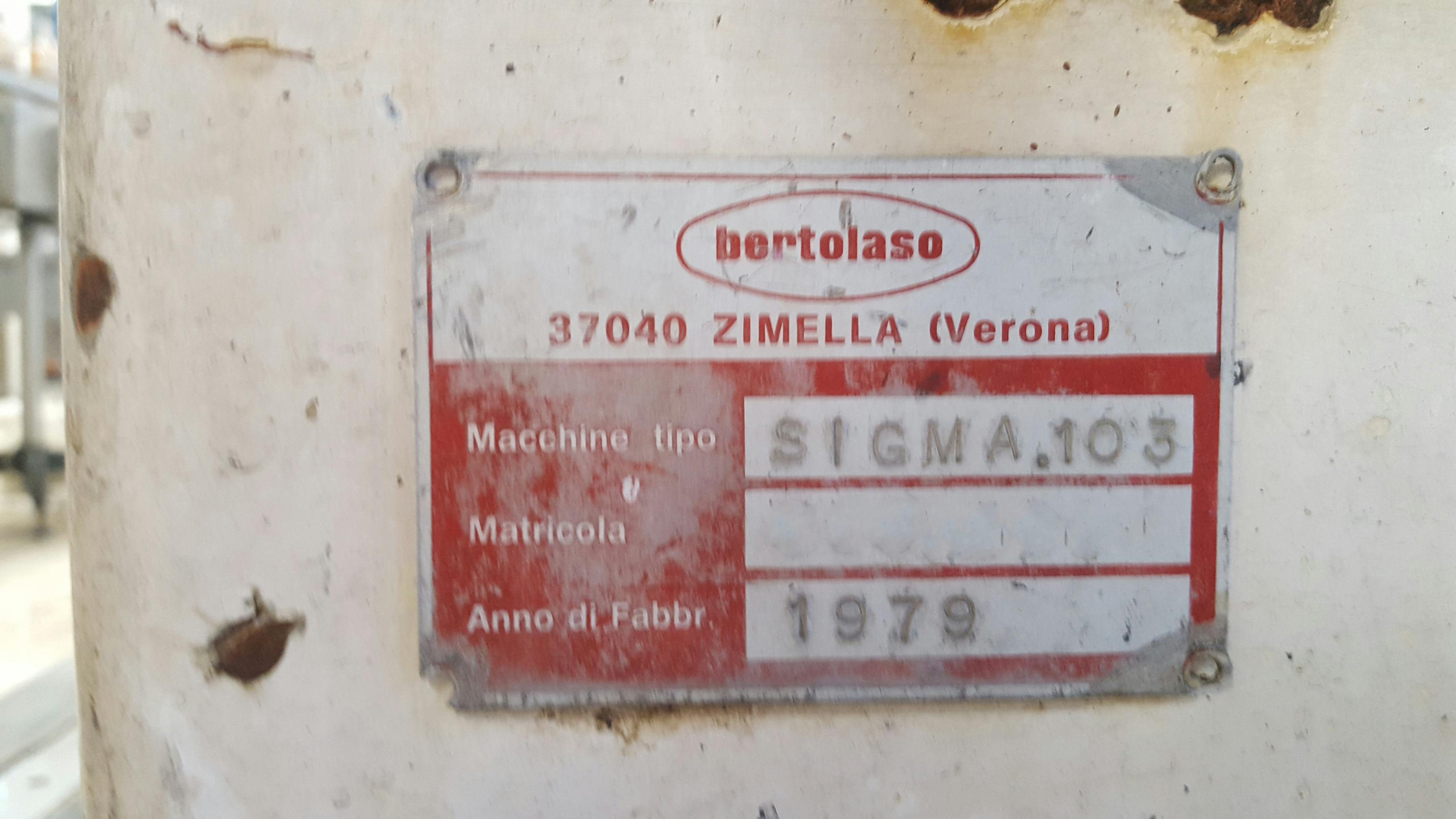Výrobní štítek Bertolaso Sigma 103